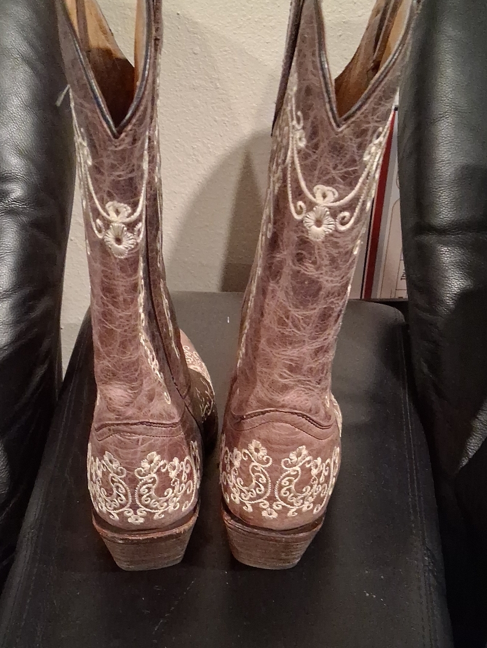 Corral Boots - Picture 3 of 5